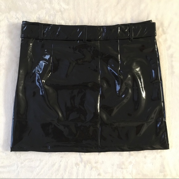 H&M NWT A-line shiny mini skirt ring belt black M - Picture 13 of 15